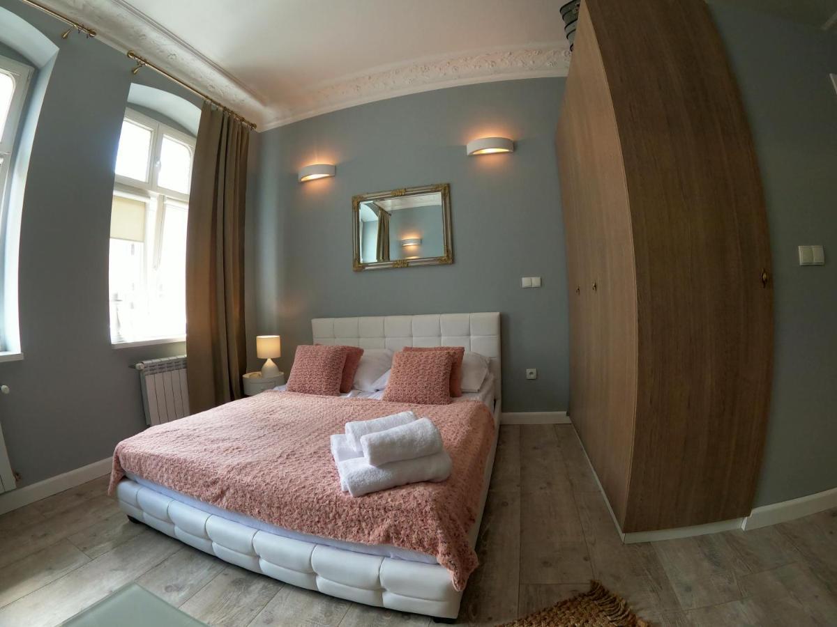 Apartamenty Apartlux Poznań Esterno foto